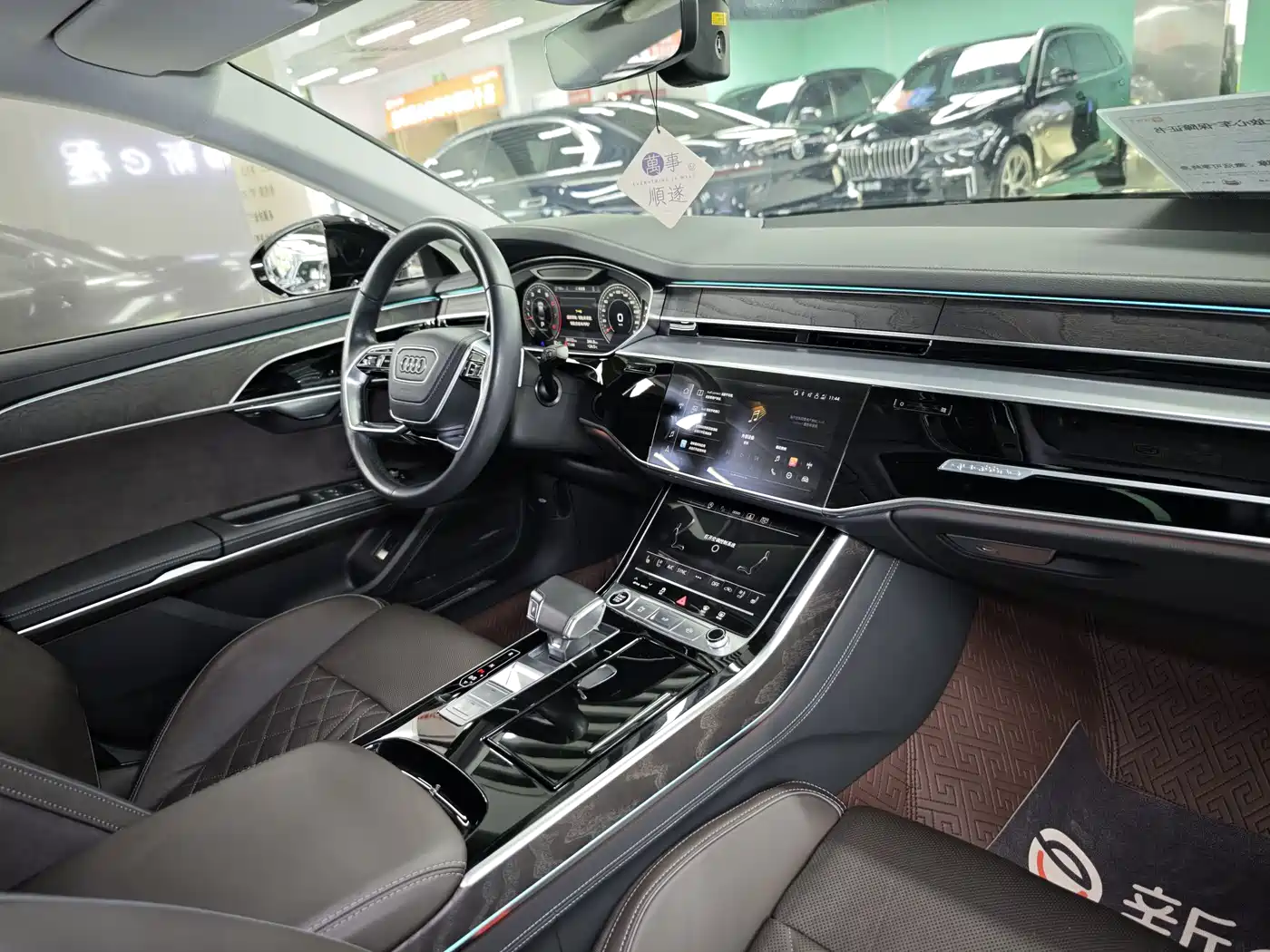 Audi A8 2024 Model A8L 50 TFSI quattro Premium Selection фото 7