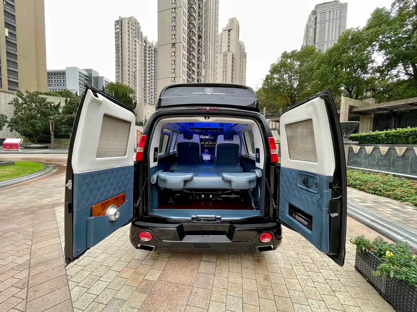 GMC Savana 2015 2015 5.3L G660S 4WD Elegance Edition