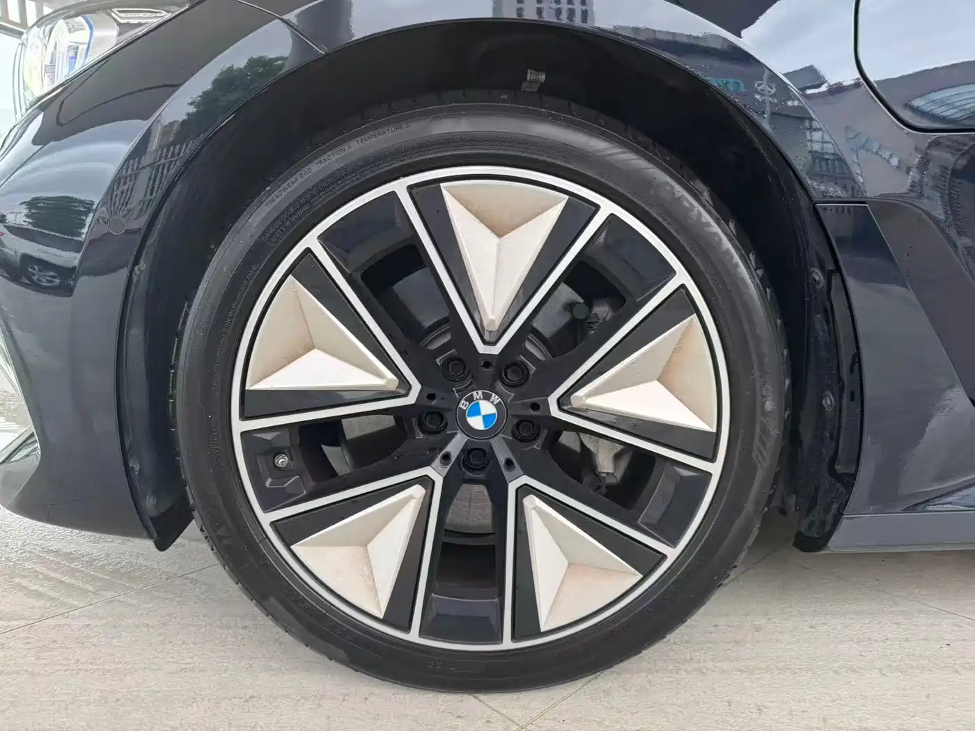 BMW i3 2025 eDrive 40 L Shadow Night Sport Package фото 11