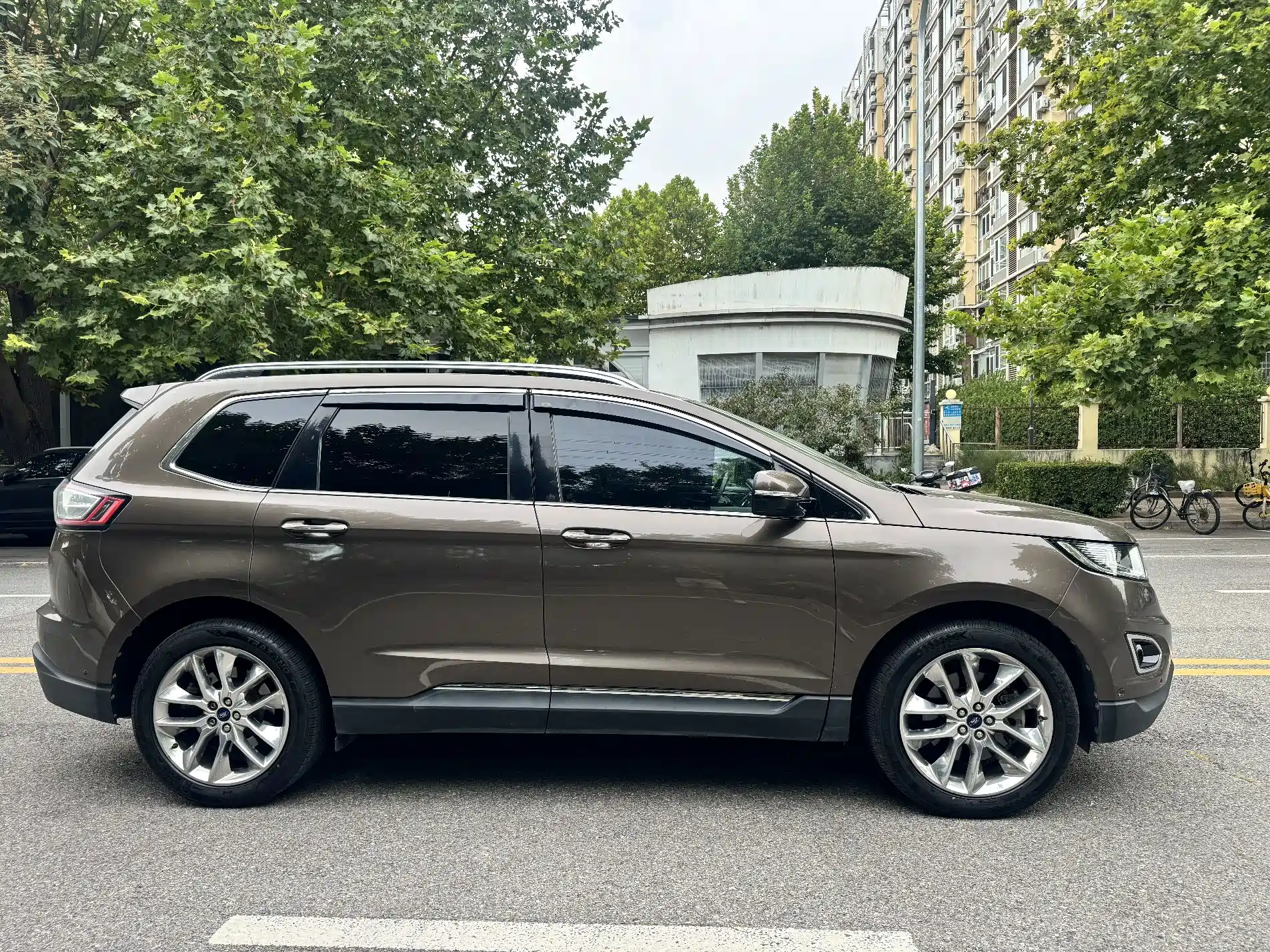 Фото 4 - Ford Edge