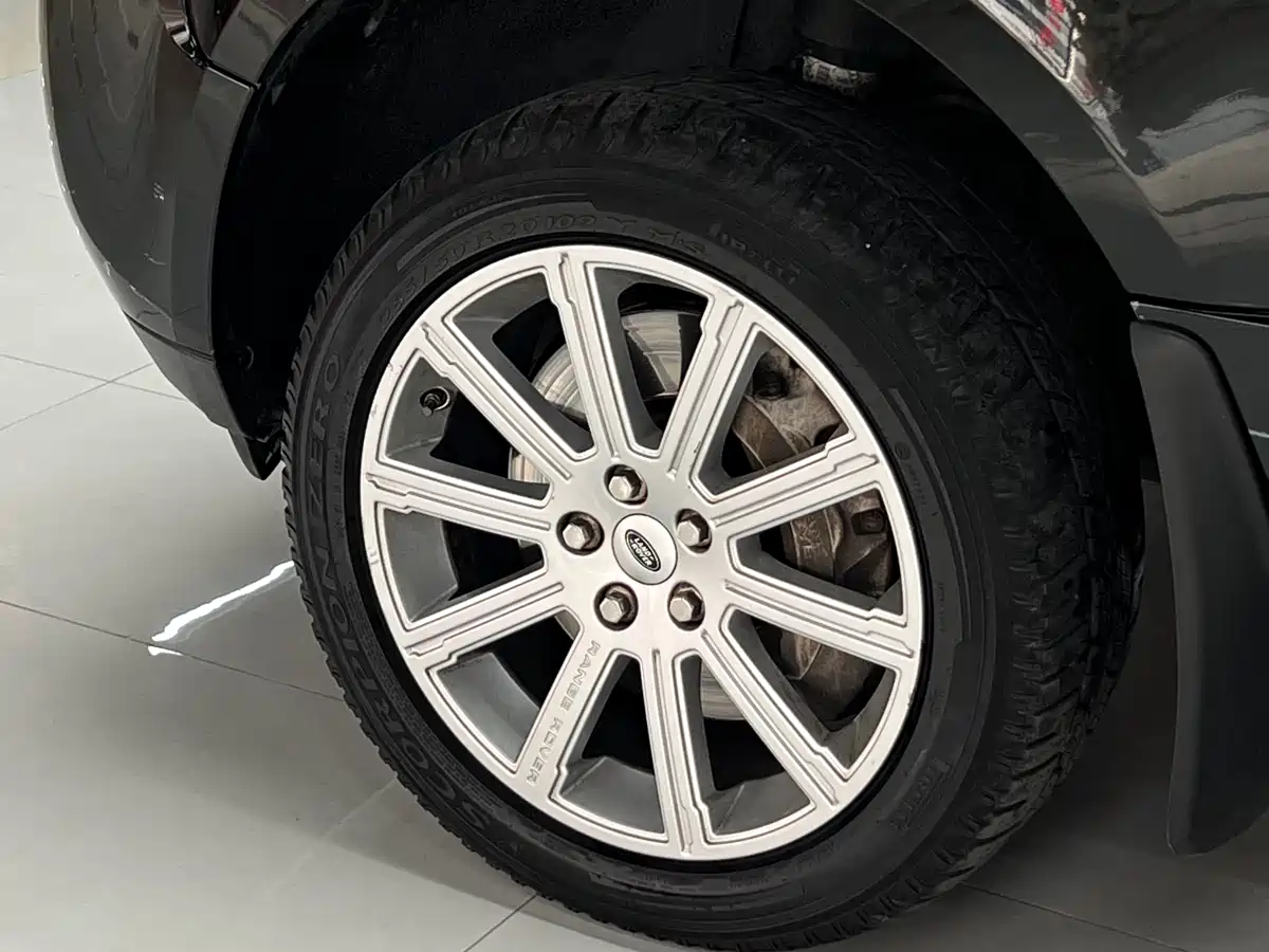 Land Rover Range Rover 2011 5.0 SC V8 фото 34