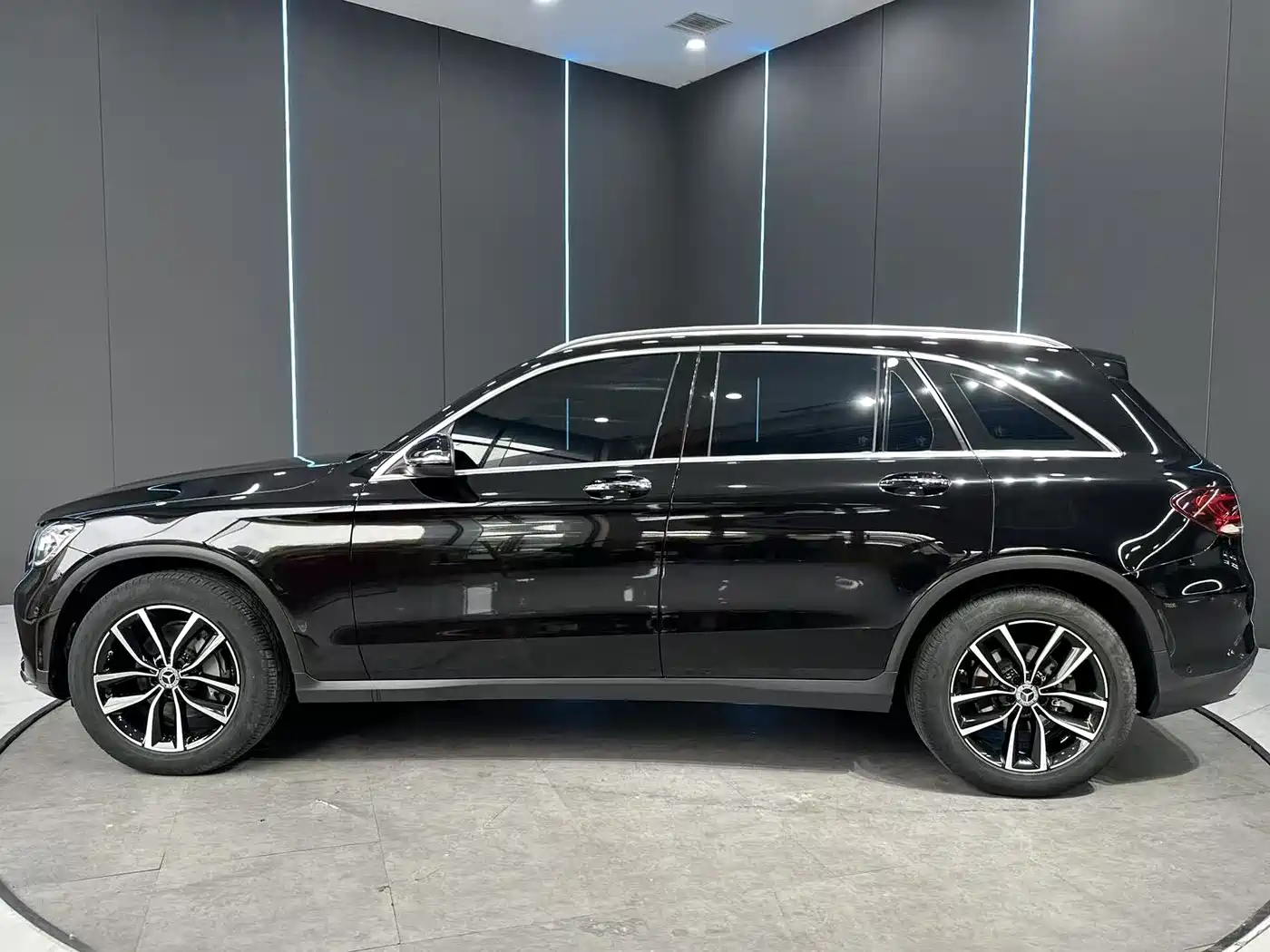 Mercedes-Benz GLC 2021 GLC 260 L 4MATIC Luxury фото 4
