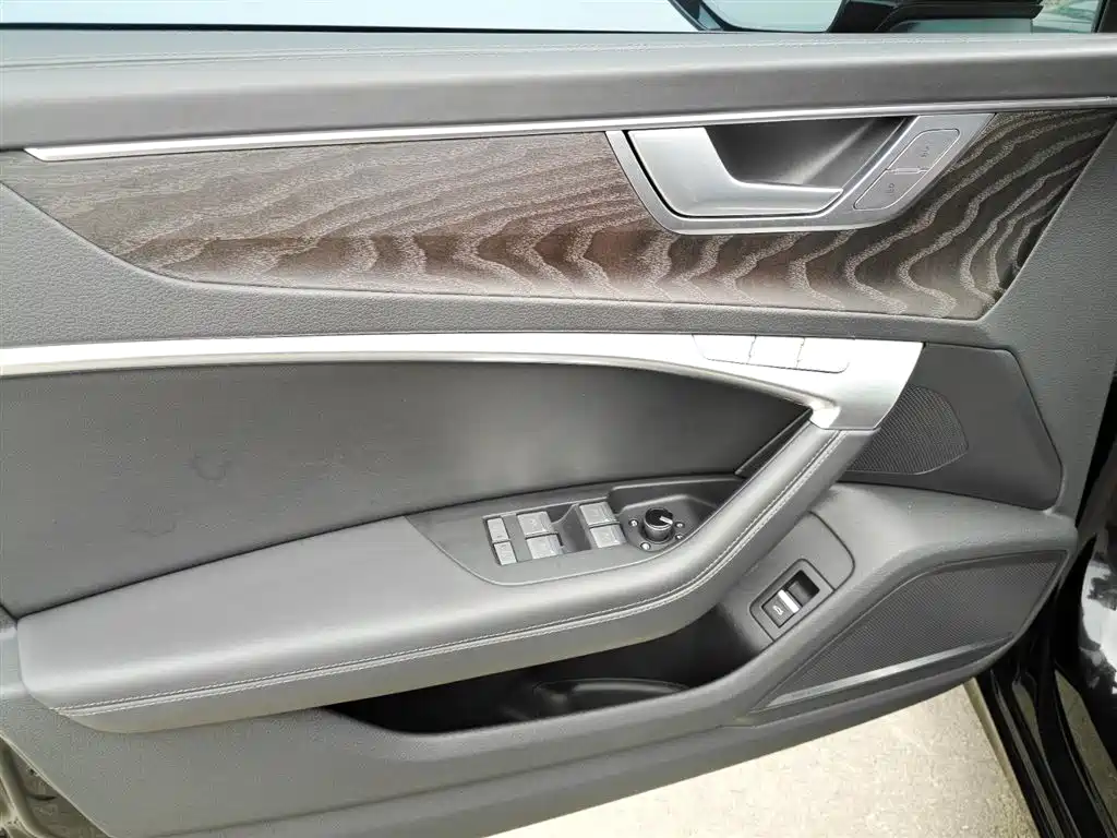 Audi A6L 2023 45 TFSI quattro Premium Dynamic фото 9