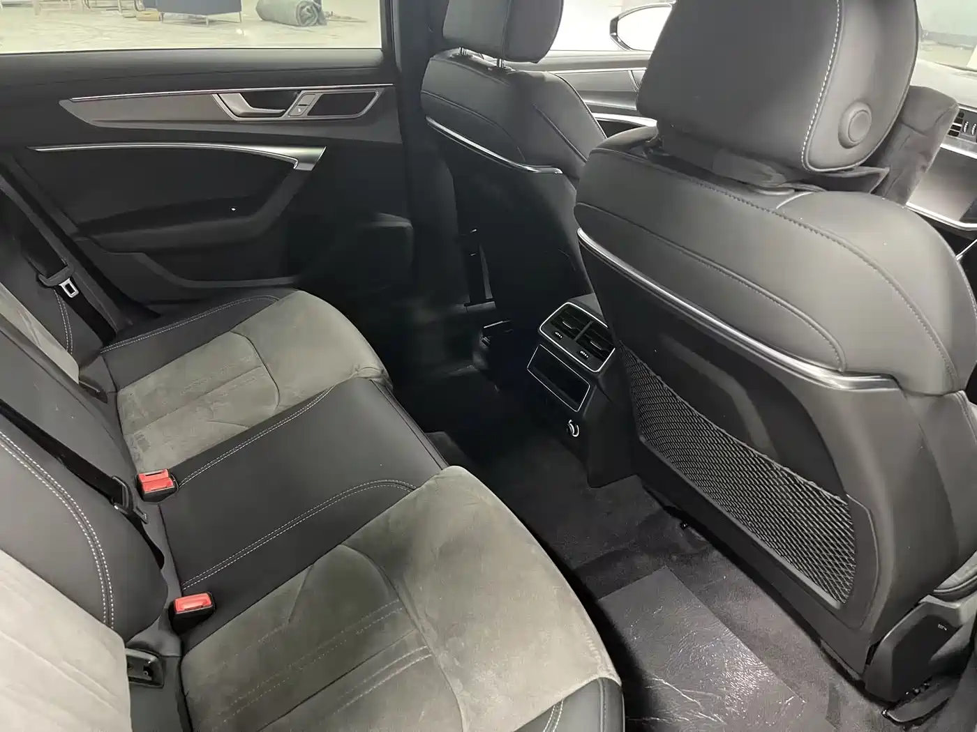 Audi A6L 2023 40 TFSI Luxury Dynamic фото 13