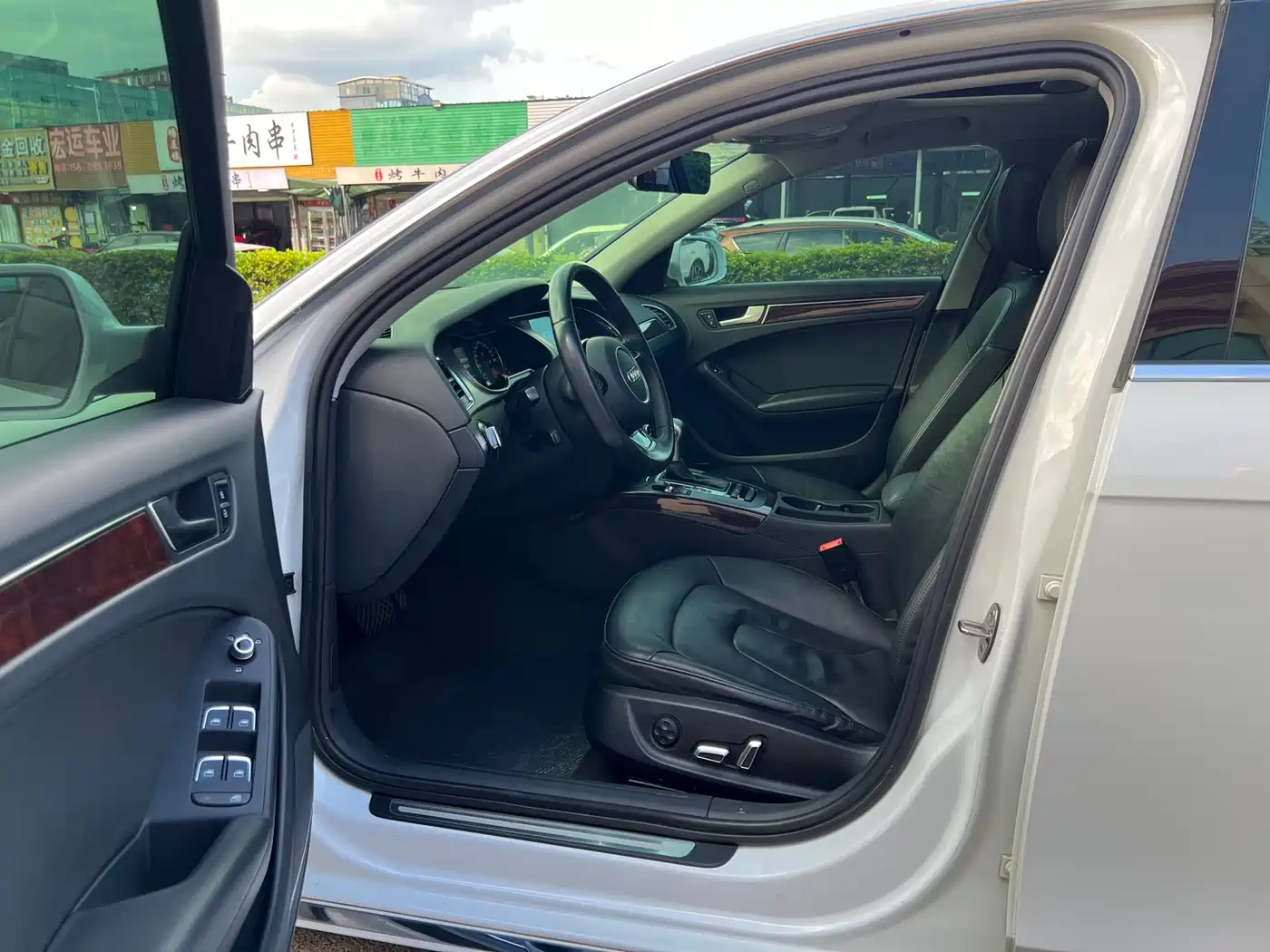 Фото 9 - Audi A4L