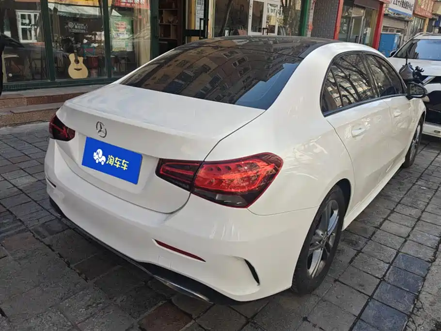 MERCEDES-BENZ A CLASS