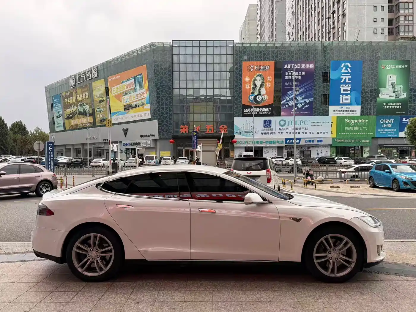 Tesla Model S 2014 2014 Model S 85