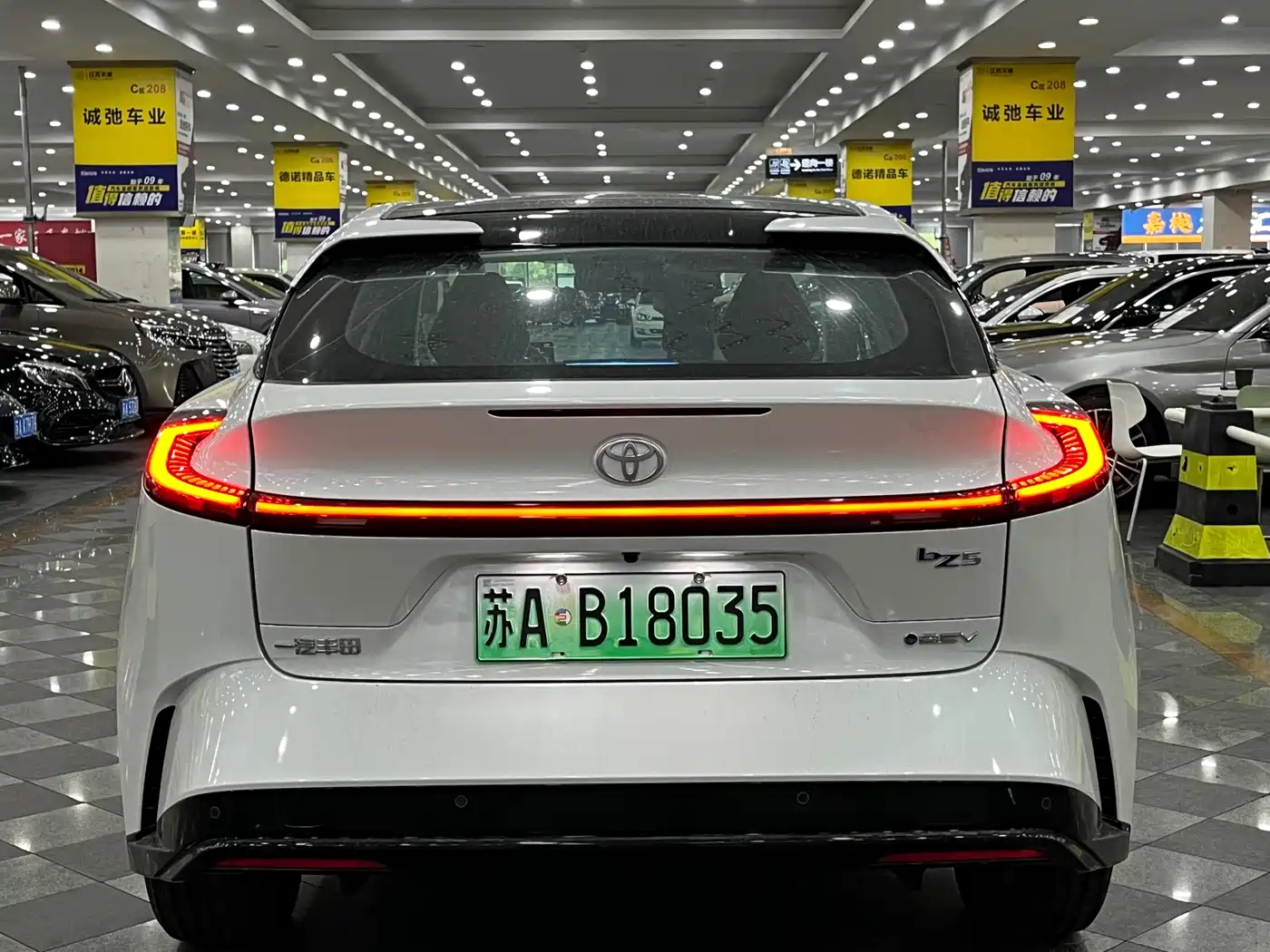 Toyota bZ5 2025 Model 550 PRO фото 5