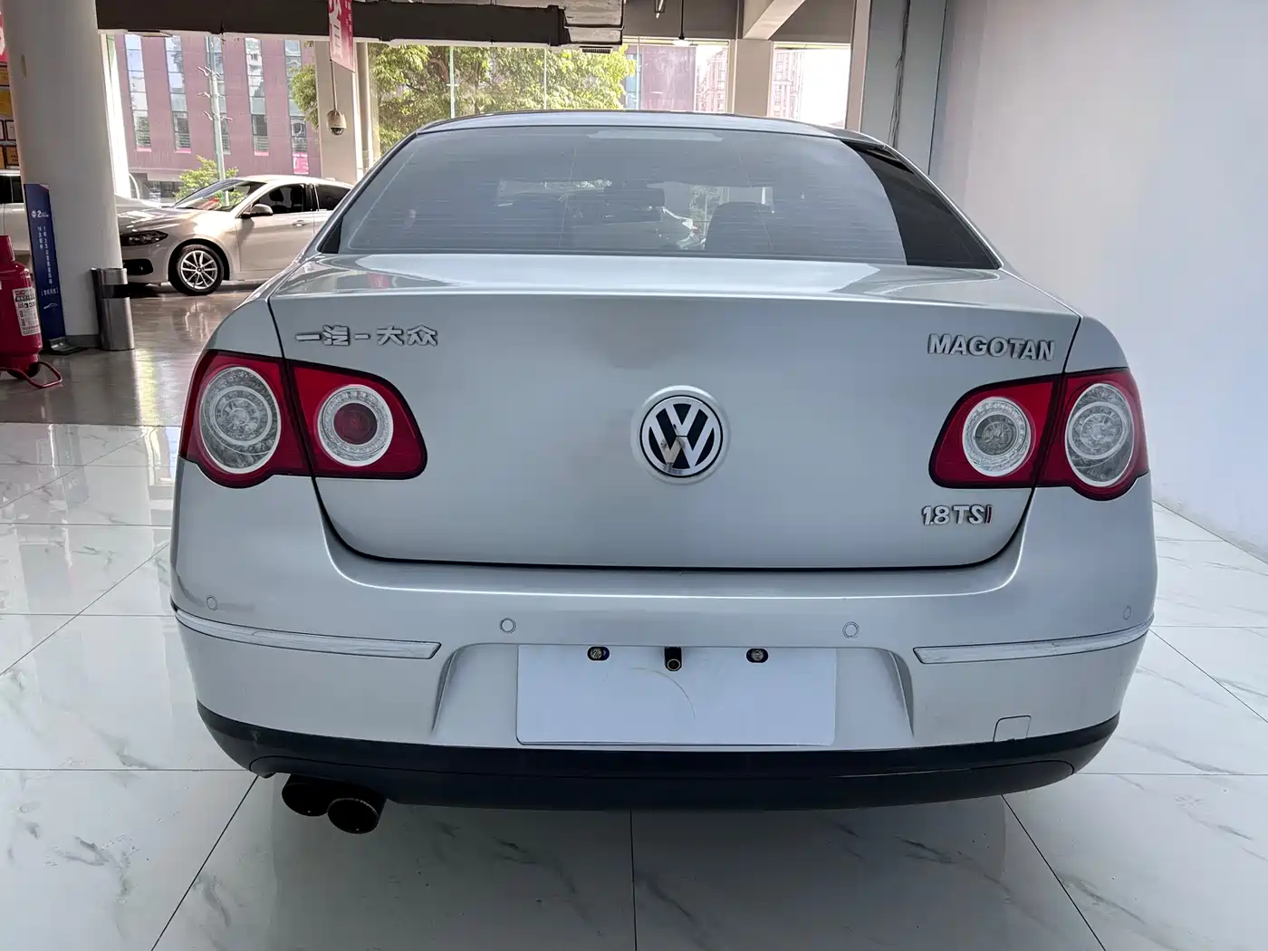Volkswagen Magotan 2009 1.8TSI DSG Comfort фото 6