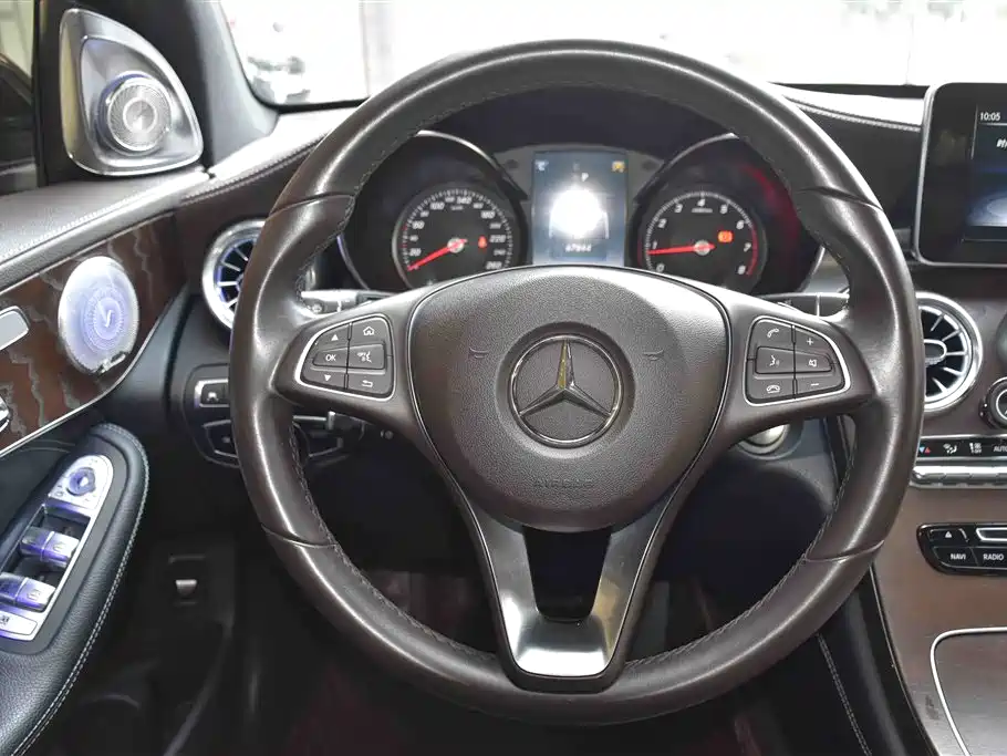Mercedes-Benz GLC 2018 GLC 300 4MATIC Dynamic фото 18