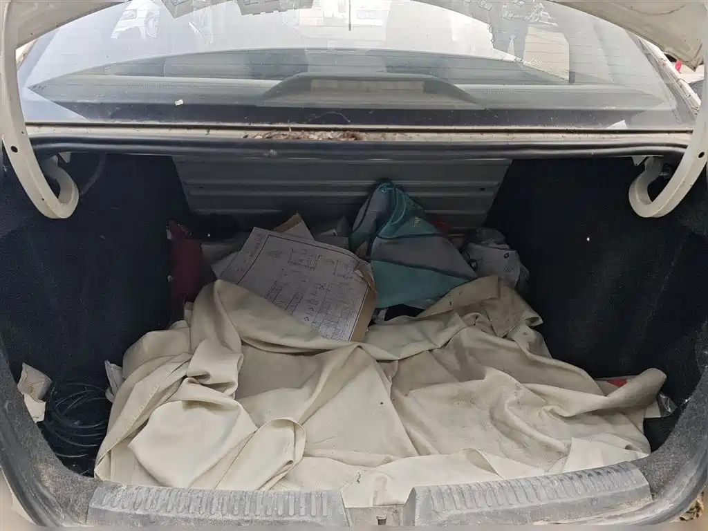 Volkswagen Santana 2015 1.6L Manual Trend Edition фото 10