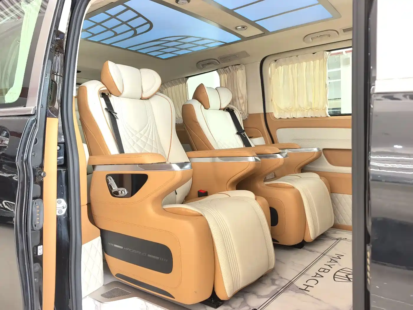 Mercedes-Benz Vito 2021 2.0T Business Edition 7-seater фото 10