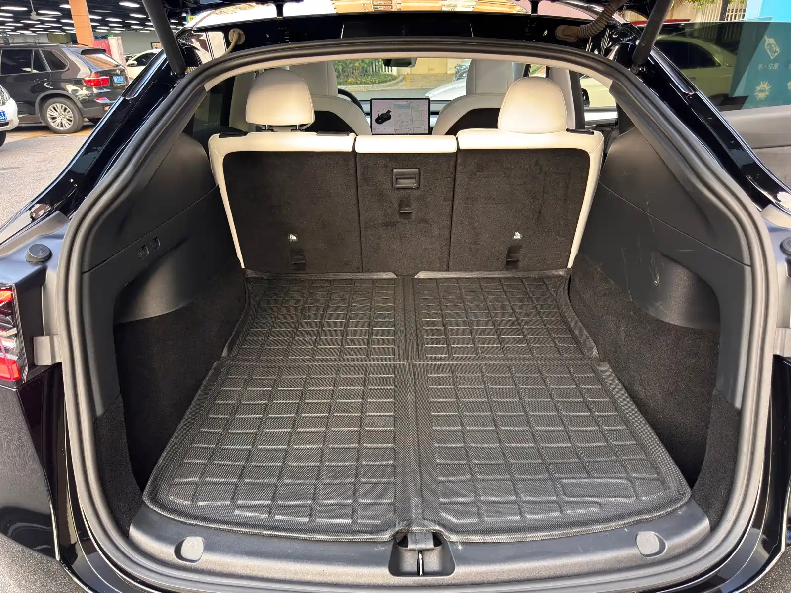 Фото 21 - Tesla Model Y