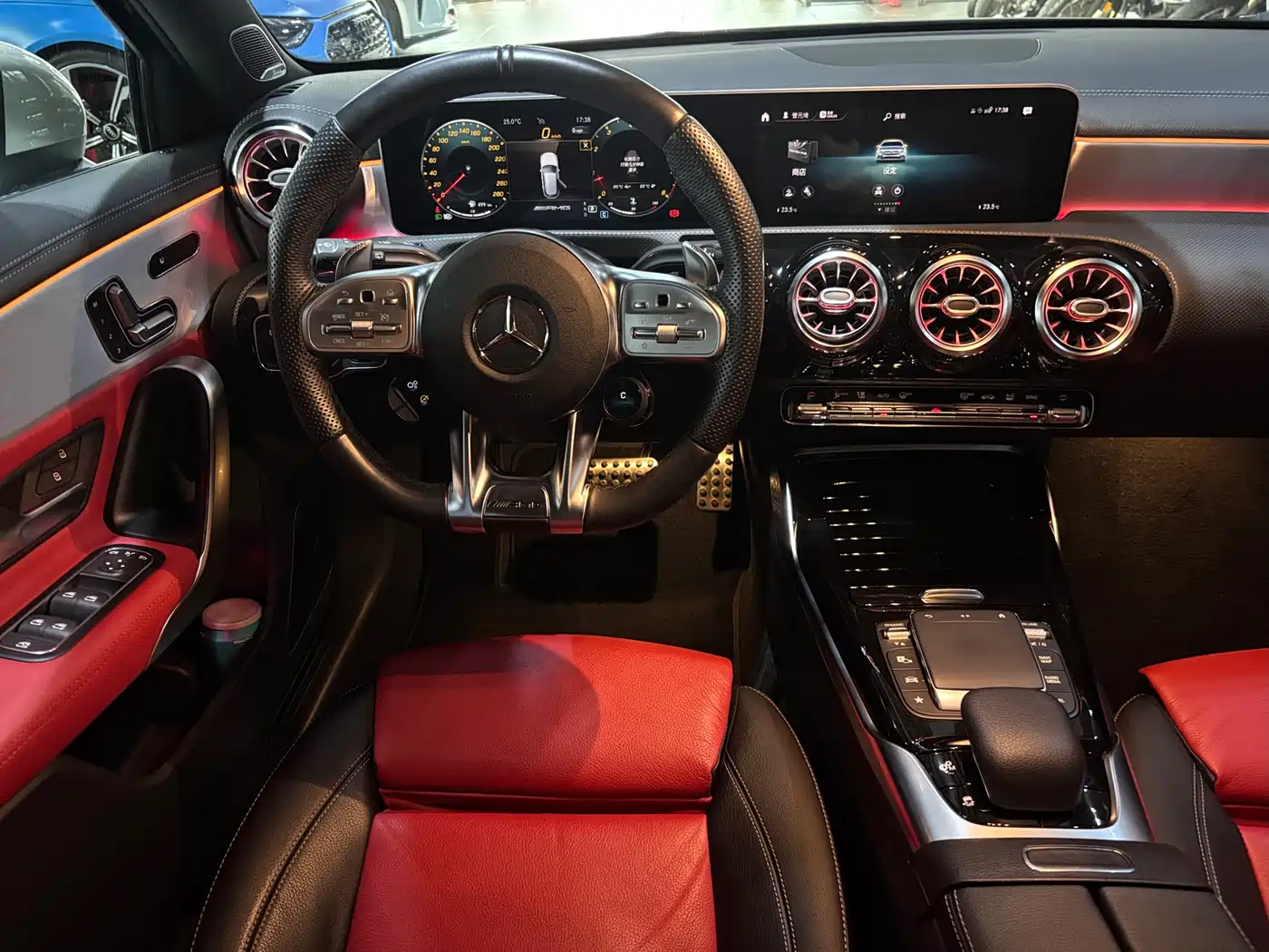 Mercedes-Benz A-Class AMG (Import) 2020 Facelift AMG A 35 4MATIC фото 11