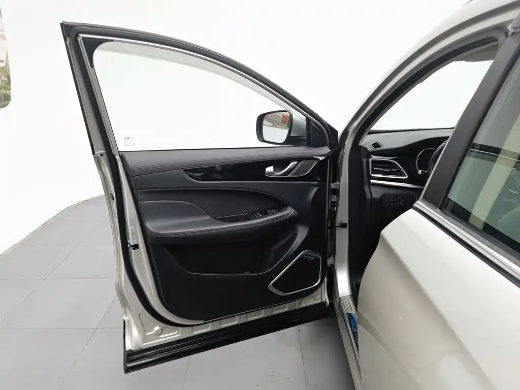 Jetour X90 2019 2019 1.5T Auto Comfort 6-seater China V