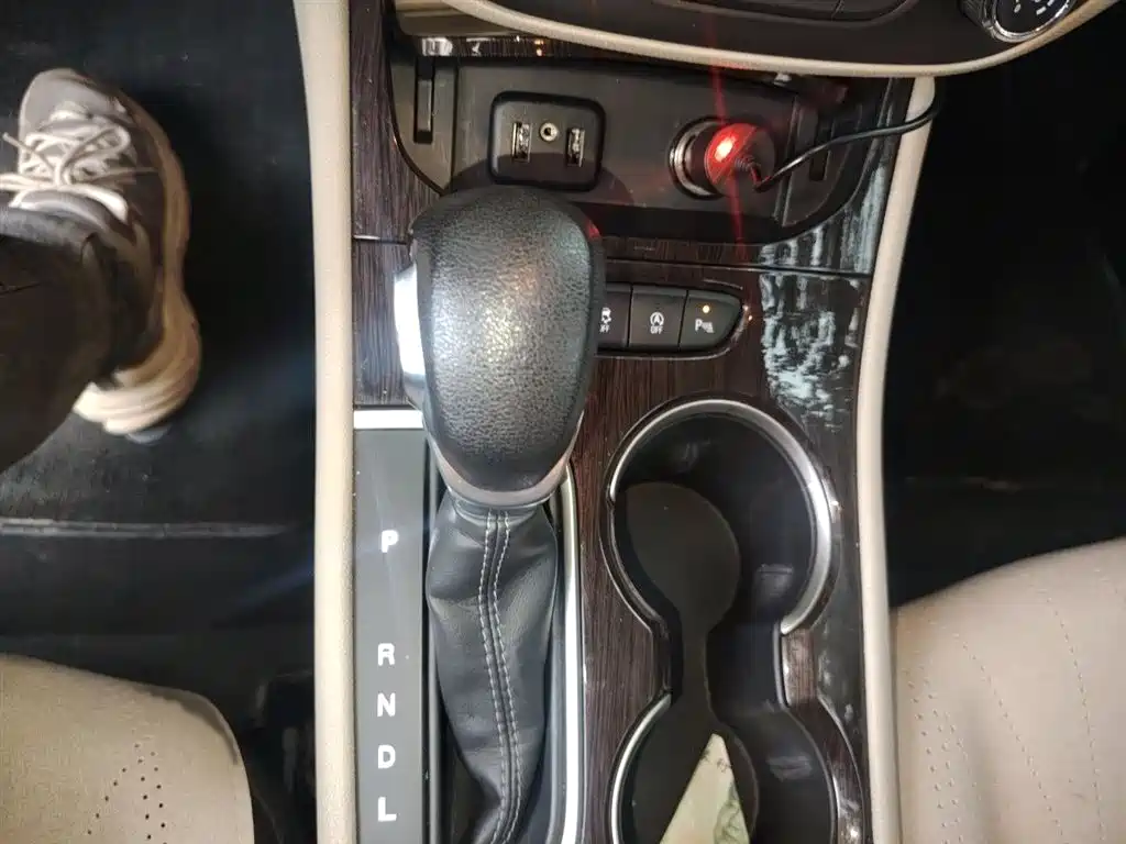 Buick Verano 2019 Sedan 15S Auto Leading фото 7