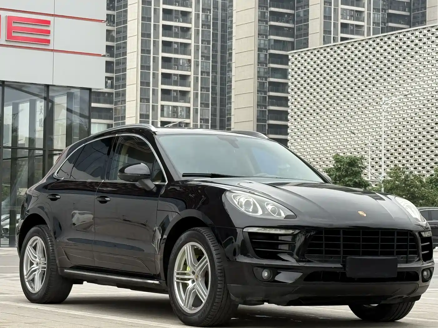 Porsche Macan 2016 Macan 2.0T фото 3
