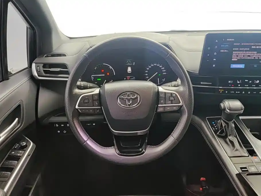 Toyota Sienna 2023 2.5L Hybrid Premium Edition фото 15