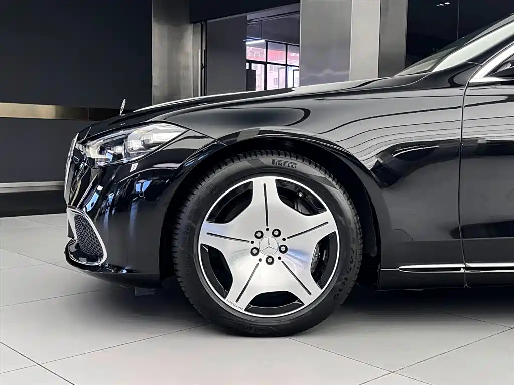 MERCEDES-BENZ MAYBACH S-CLASS
