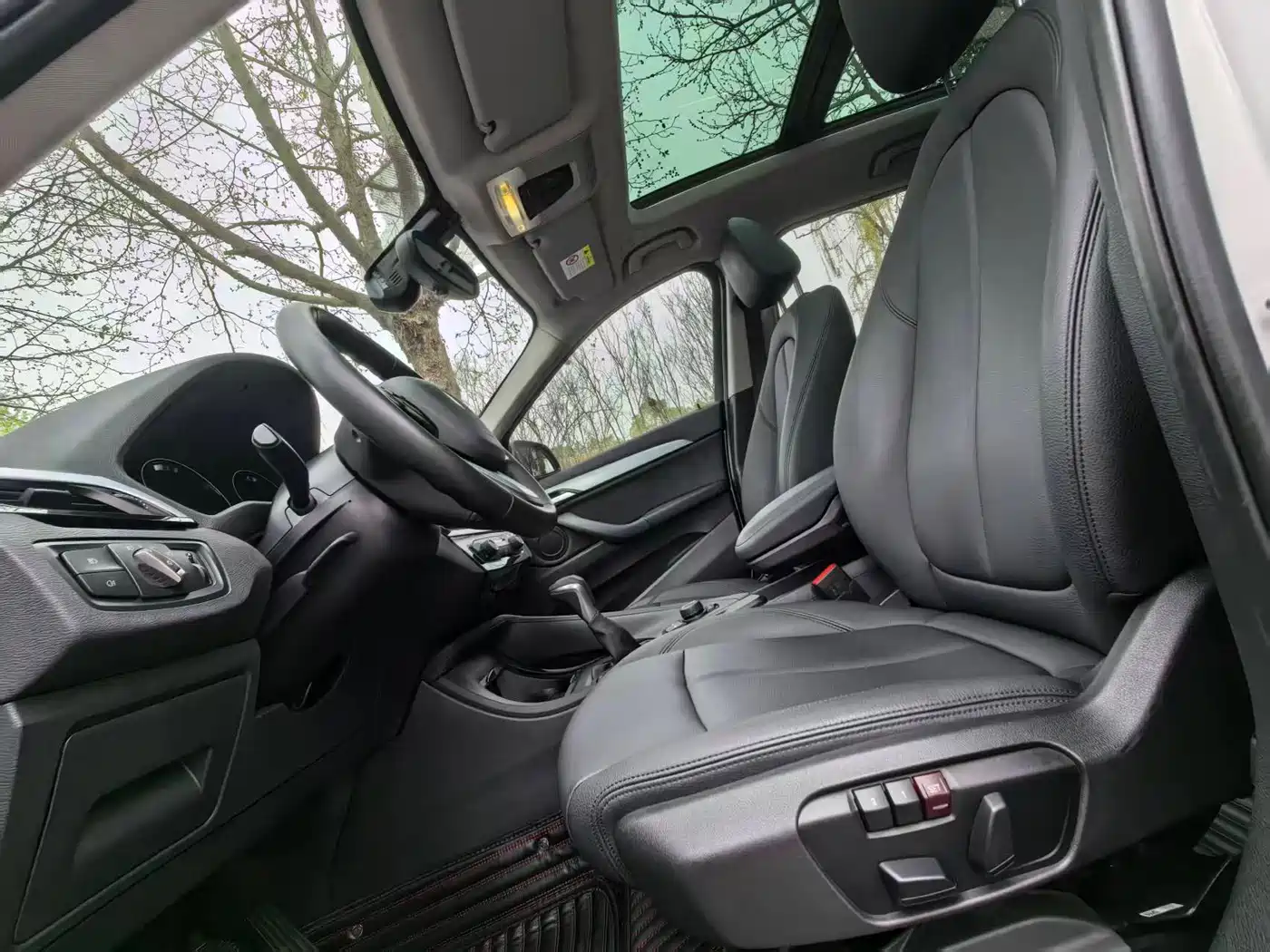 BMW X1 2018 sDrive20Li Leading Model фото 11