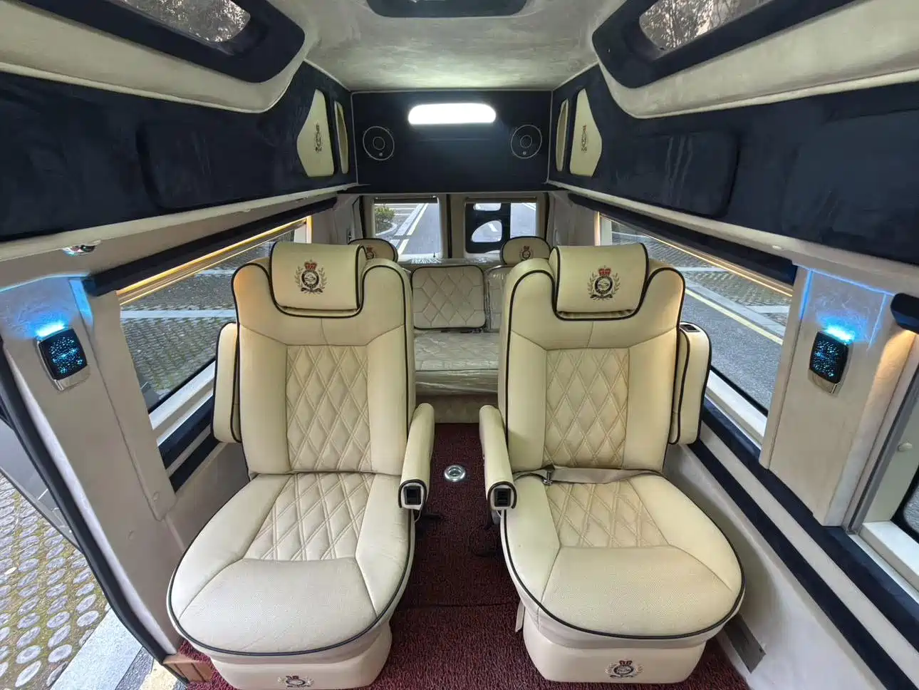 Ford E350 2012 2011 5.4L Standard Yacht Edition