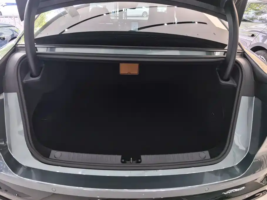 2026 BYD Han L