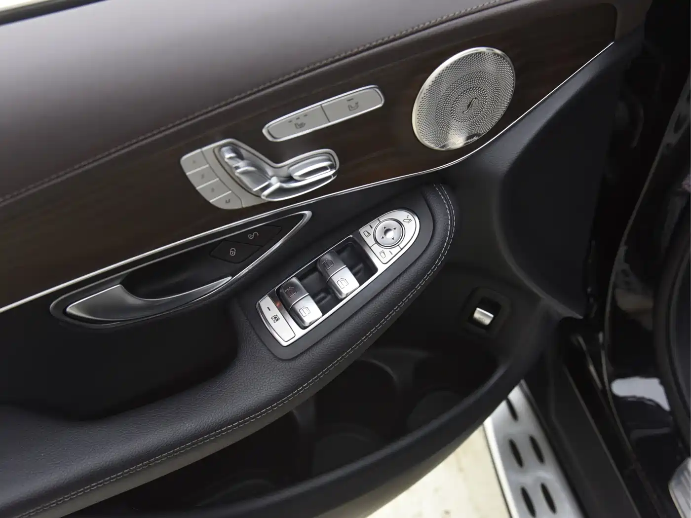 Mercedes-Benz GLC 2021 GLC 300 L 4MATIC Sporty фото 10
