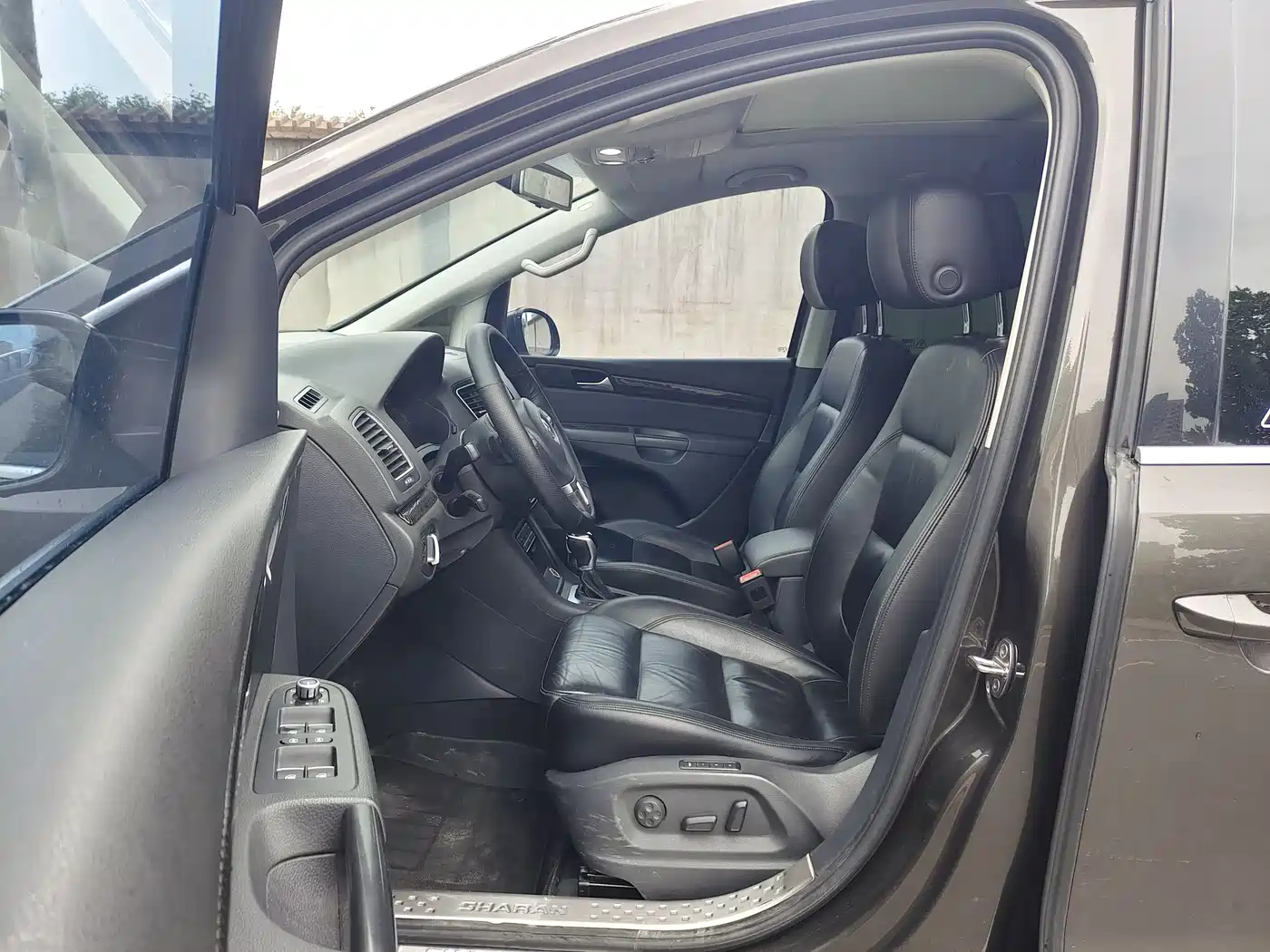 Volkswagen Sharan 2014 2.0TSI Luxury фото 4