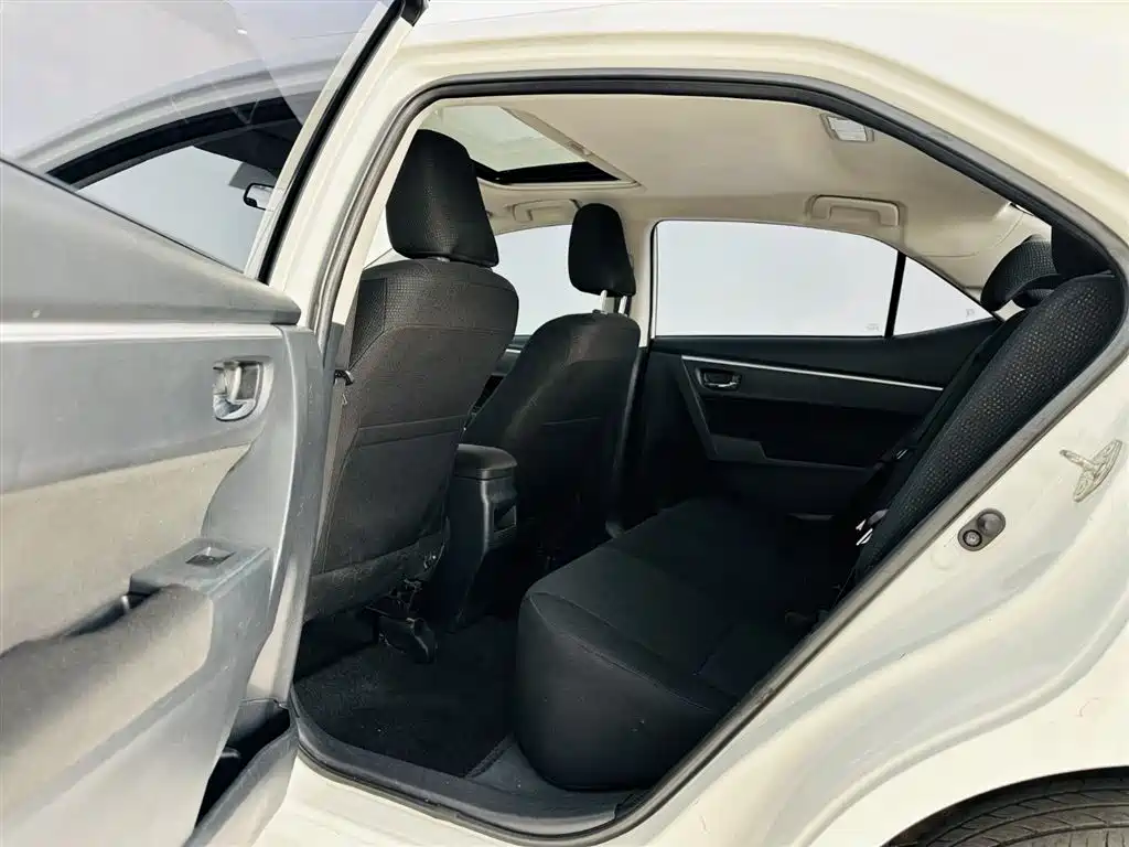 Toyota Corolla 2018 1.2T S-CVT GL-i Smart Shine Edition фото 14