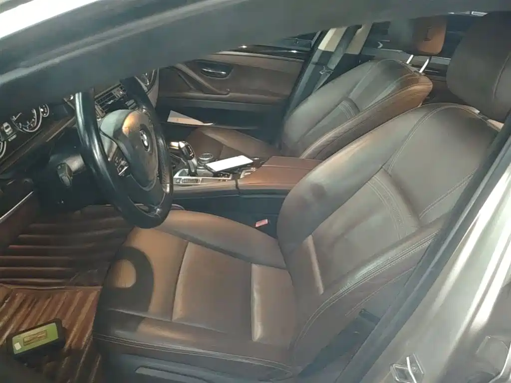 BMW 5 Series 2017 525Li Luxury Design Package фото 15