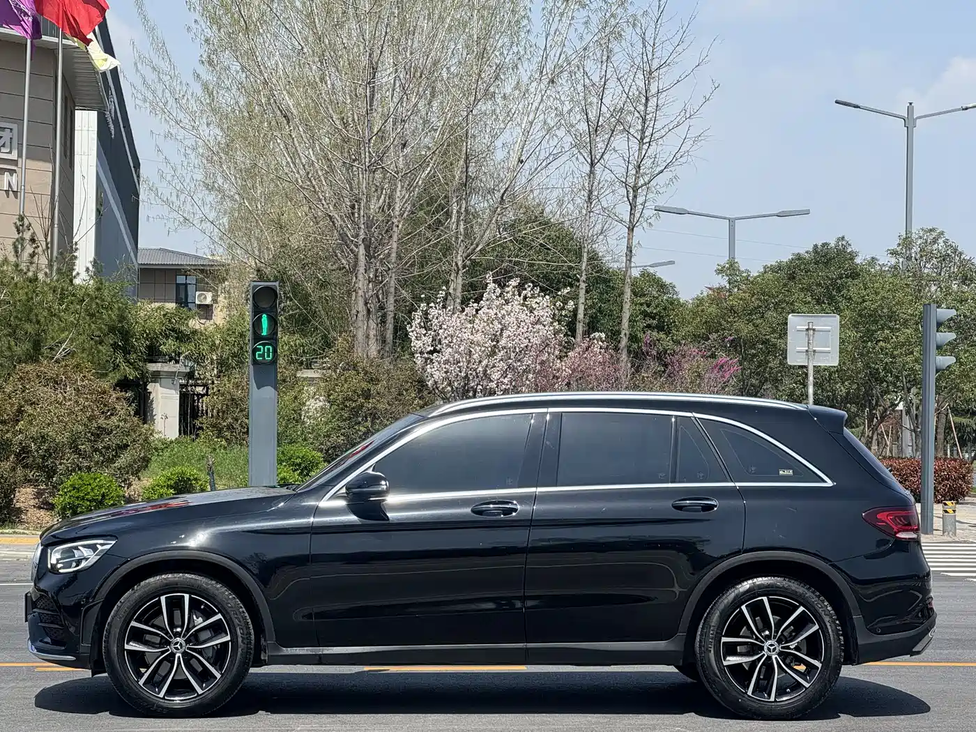 Mercedes-Benz GLC 2021 GLC 260 L 4MATIC Luxury фото 3
