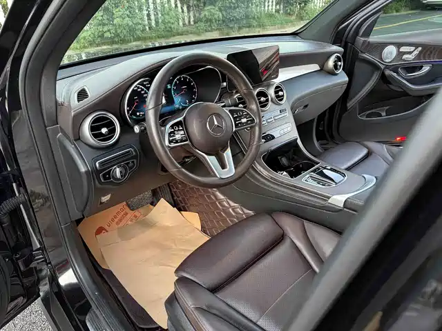 Mercedes-Benz GLC 2020 GLC 260 L 4MATIC Luxury — фото 4