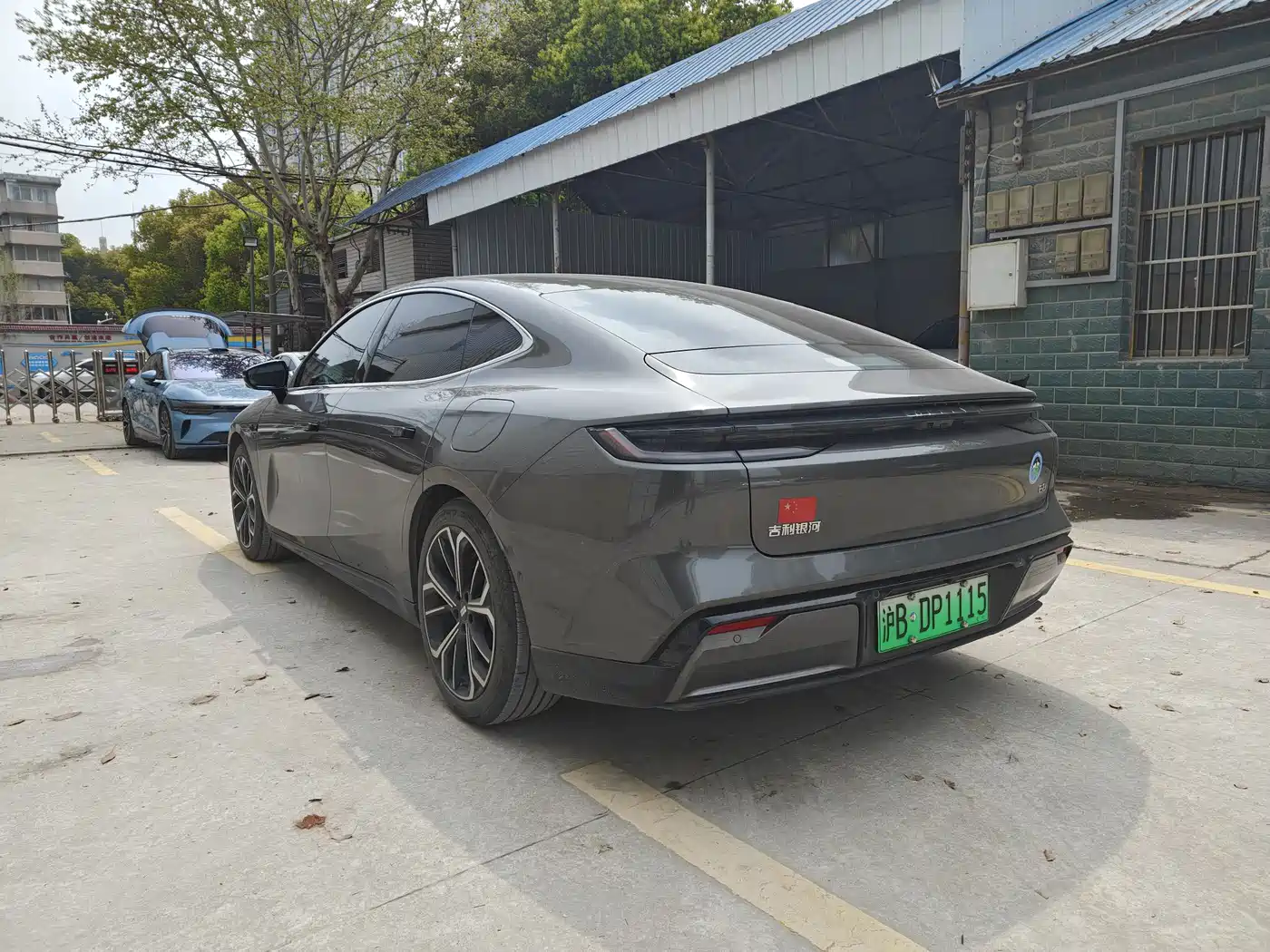 GEELY GALAXY GALAXY E8