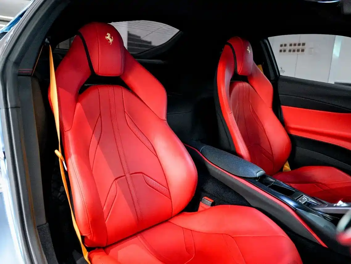 Ferrari 812 2019 2017 6.5L Superfast