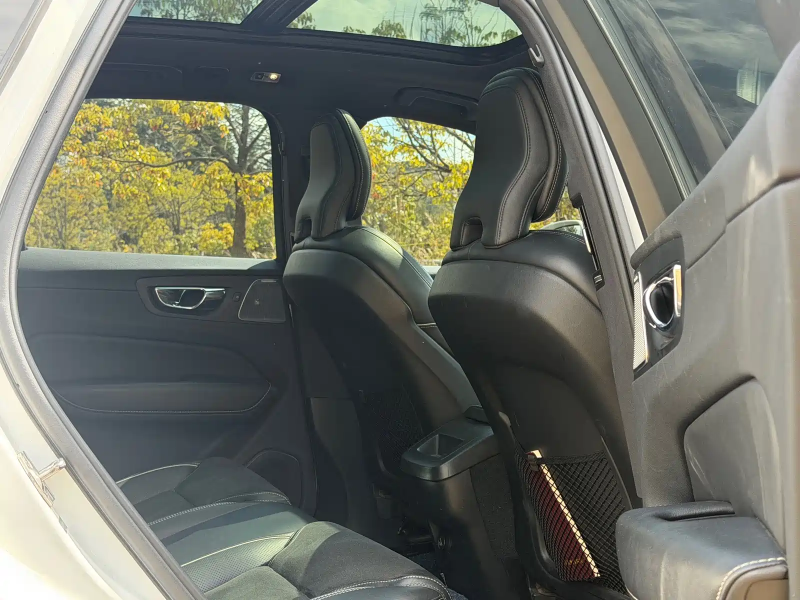 Фото 9 - Volvo XC60