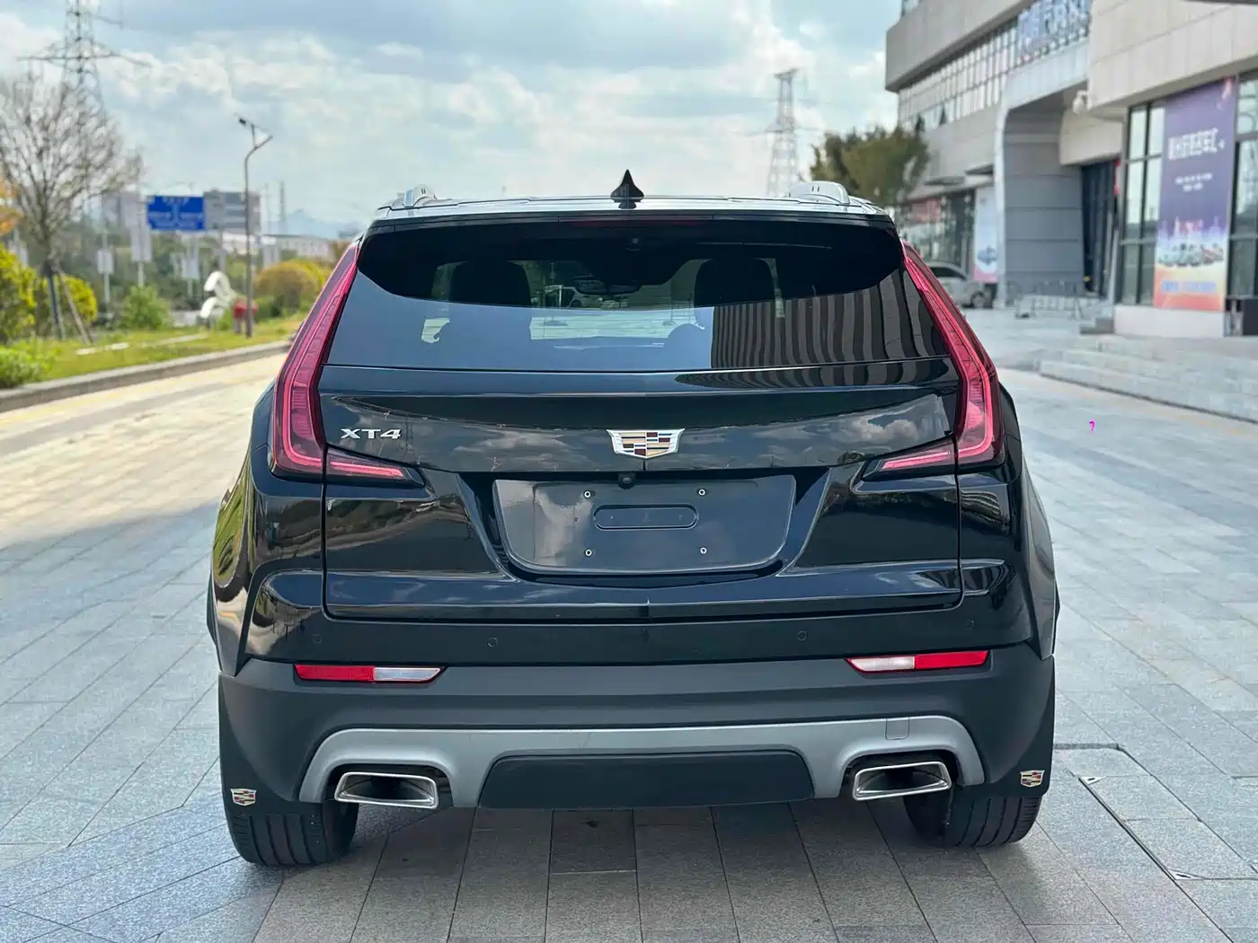 Cadillac XT4 2020 28T FWD Leading Trim фото 10