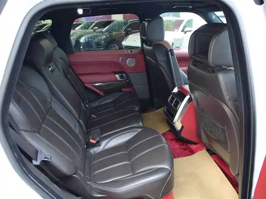 Land Rover Range Rover Sport 2016 Model 3.0 SC V6 HSE фото 7