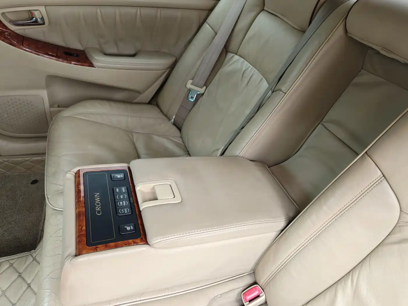 Toyota Crown 2007 3.0L Royal Saloon Navigation фото 24