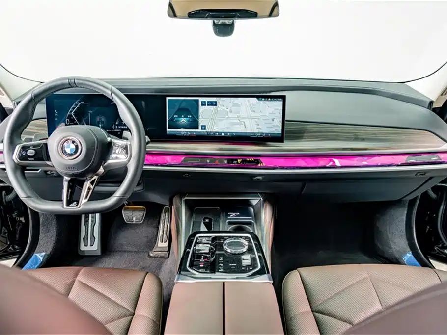 BMW 7 Series 2023 Model 735Li M Sport Package фото 10