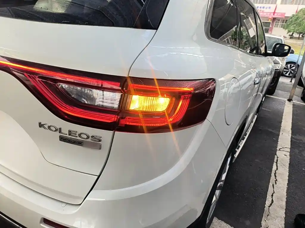 Renault Koleos 2018 2018 2.5L 4WD Premium Edition