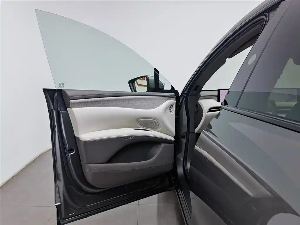 ZHIJI AUTOMOBILE ZHIJI LS7