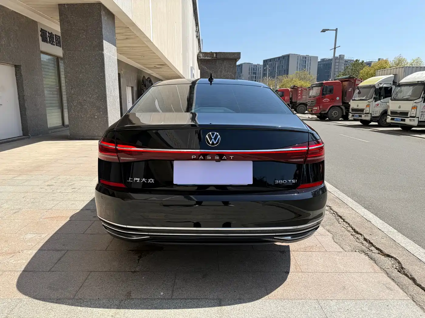 Volkswagen Passat 2024 Model 380TSI Starlight Elite фото 7