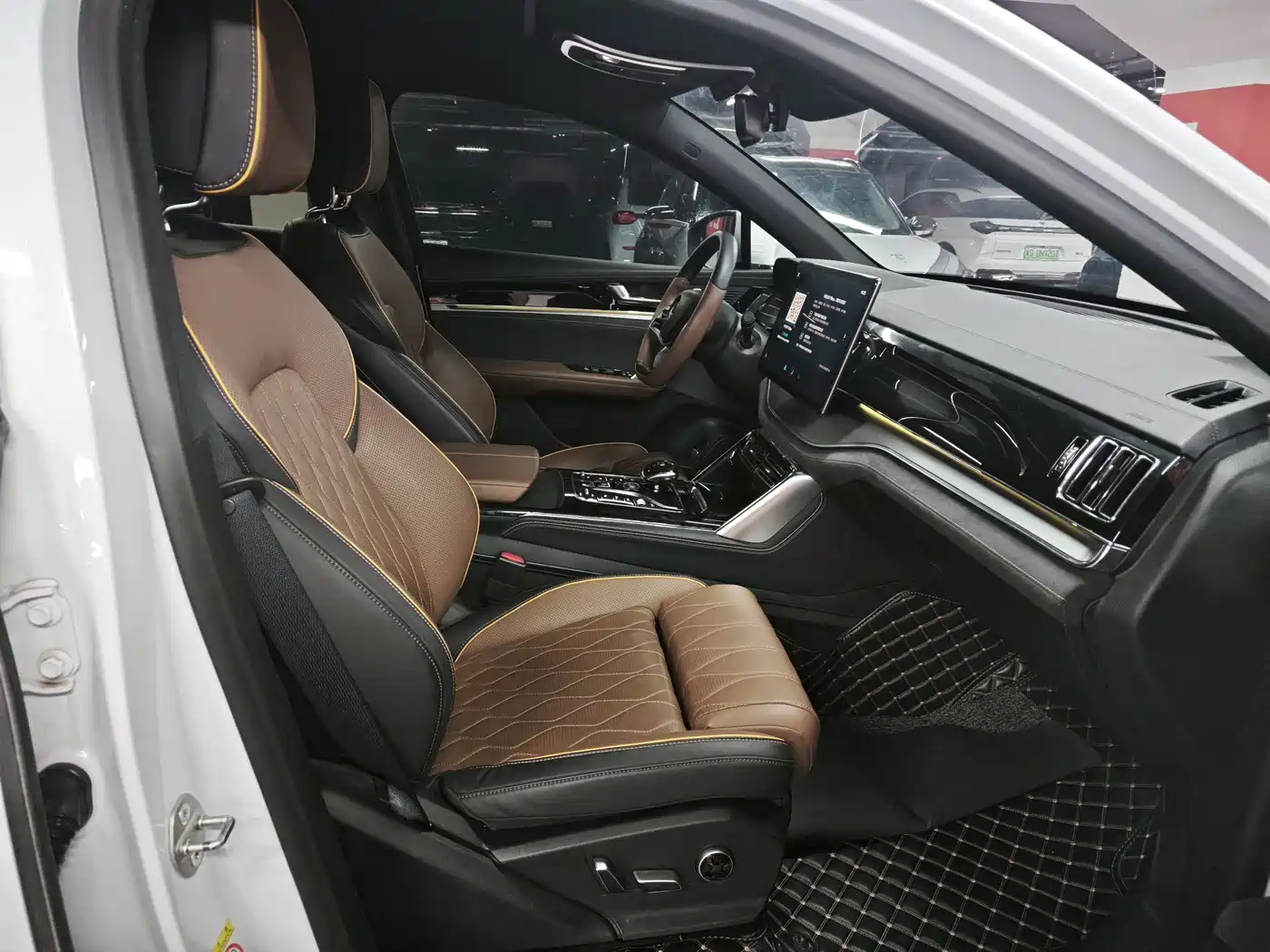 BYD Tang New Energy 2021 EV AWD High Performance Genesis Flagship фото 4