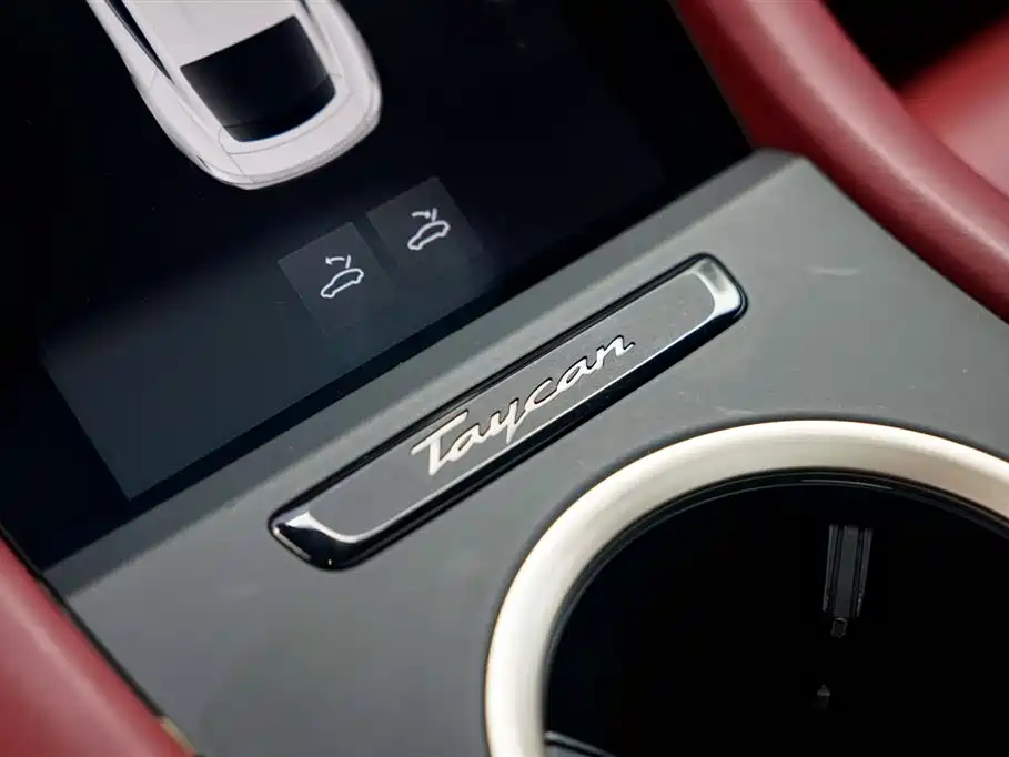 Porsche Taycan 2022 Taycan 4S фото 22