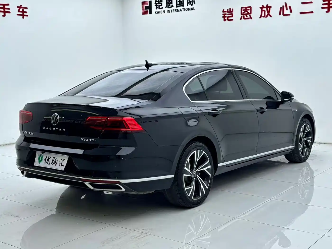 Volkswagen Magotan 2021 330TSI DSG 30th Anniversary Edition фото 6