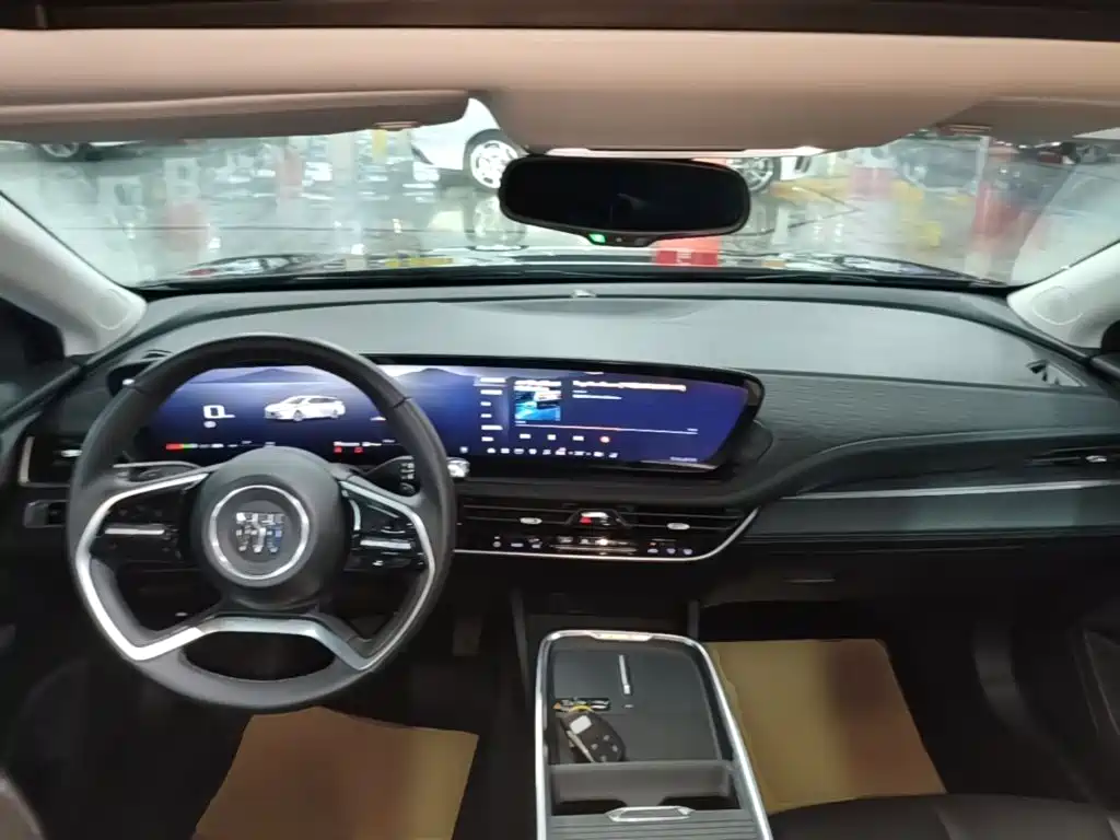 Buick LaCrosse 2025 2025 Model 28T Platinum Edition