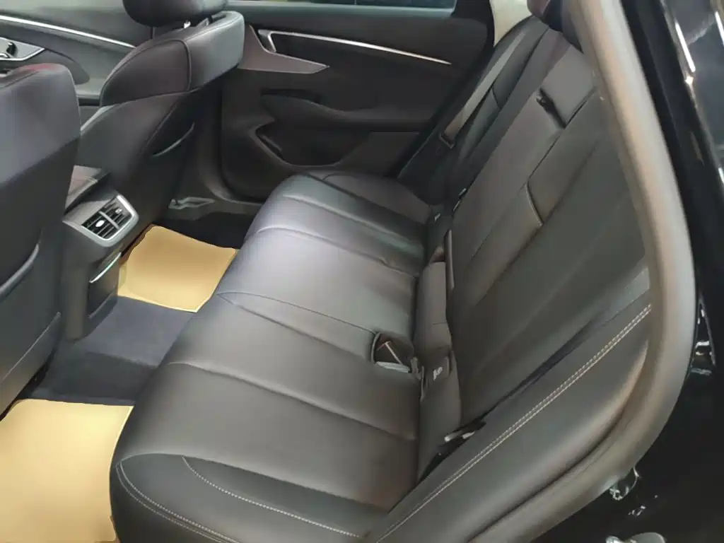 Photo 17 - Buick LaCrosse