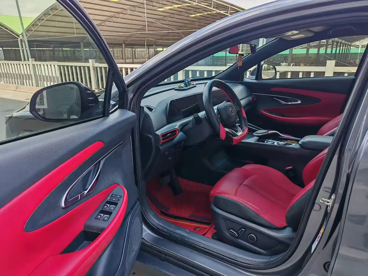 CHANGAN UNI-T