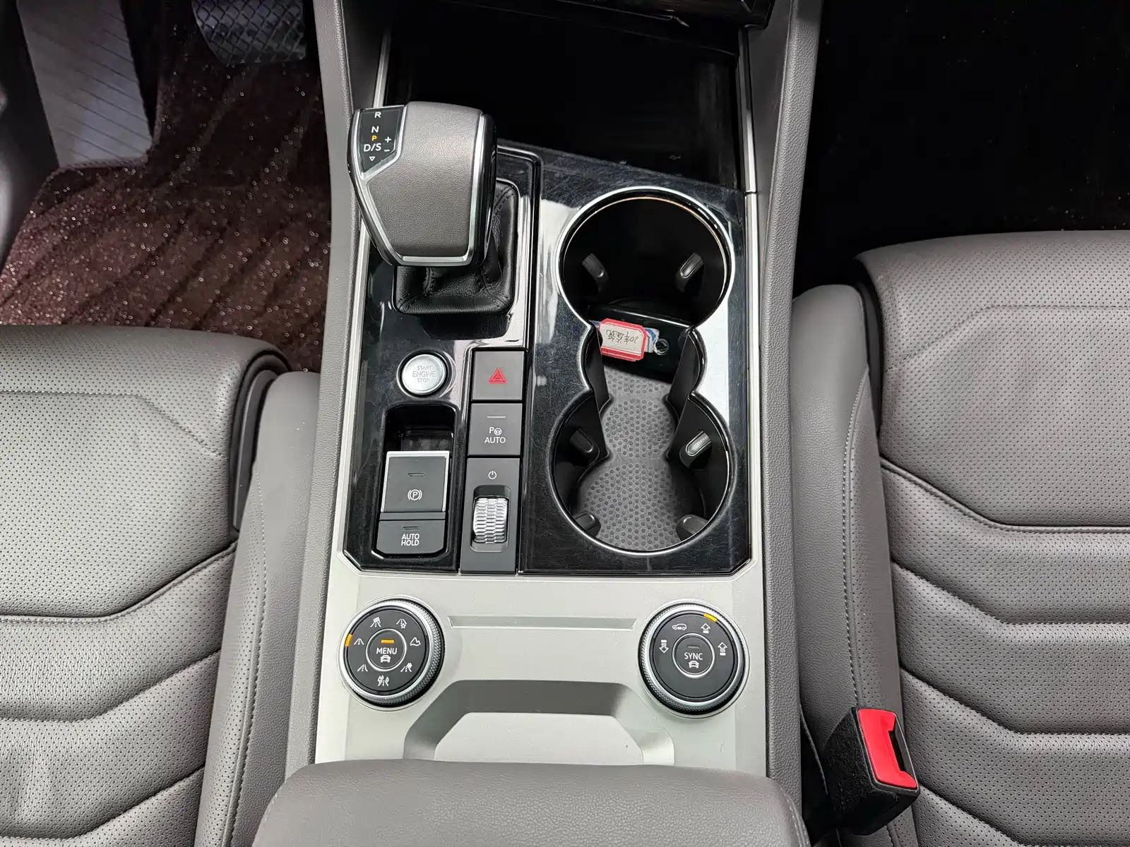Фото 10 - Volkswagen Touareg