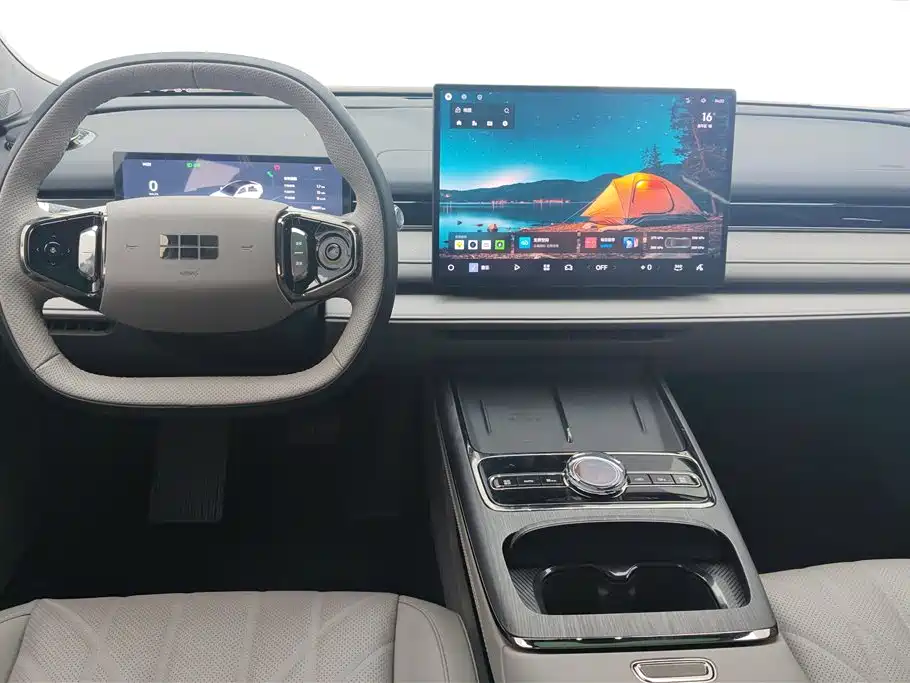 GEELY GALAXY GALAXY SPARKLE 8